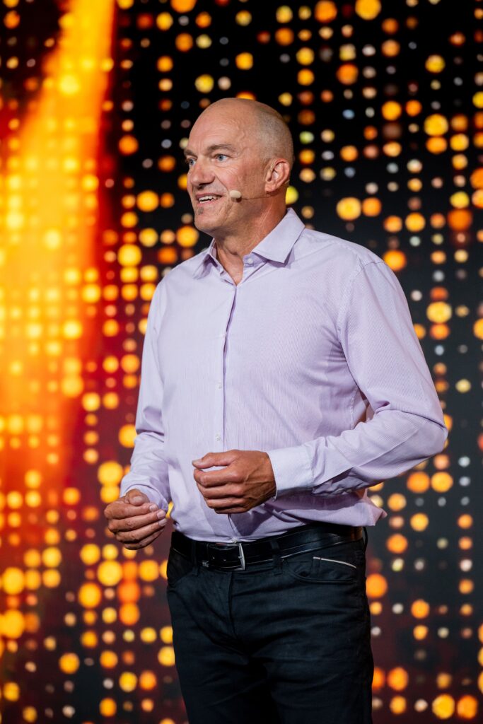 Jurgen Mennel on Stage